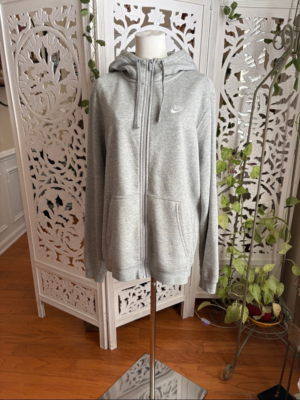 Nike Light Gray Hooded Zip-Up Sweatshirt